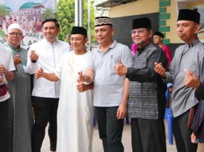 Advertorial : Bambang – Rafieq Berkurban Di Masjid Taqwa Kota Metro